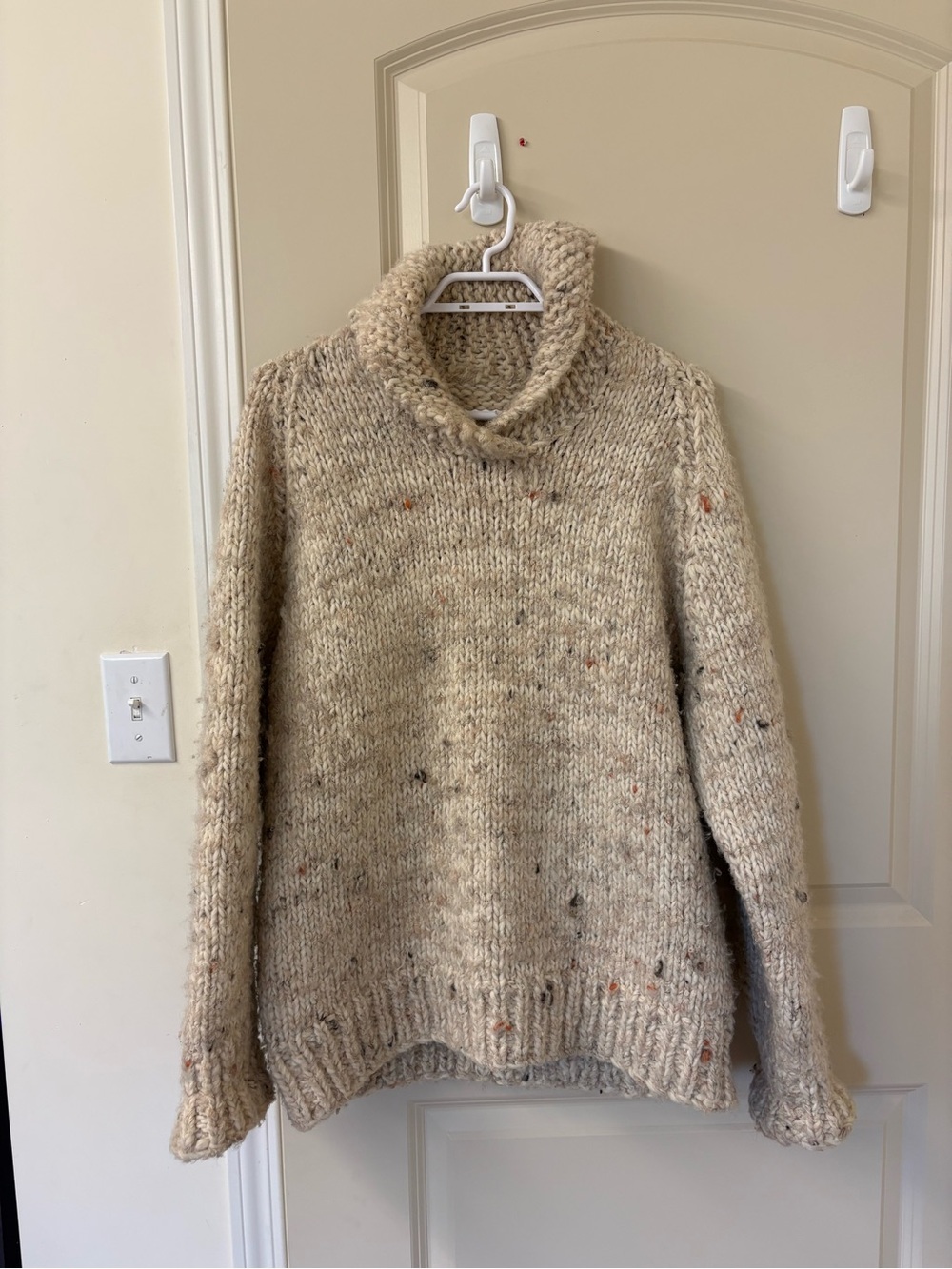Cozy Chunky Wool Sweater in Oatmeal